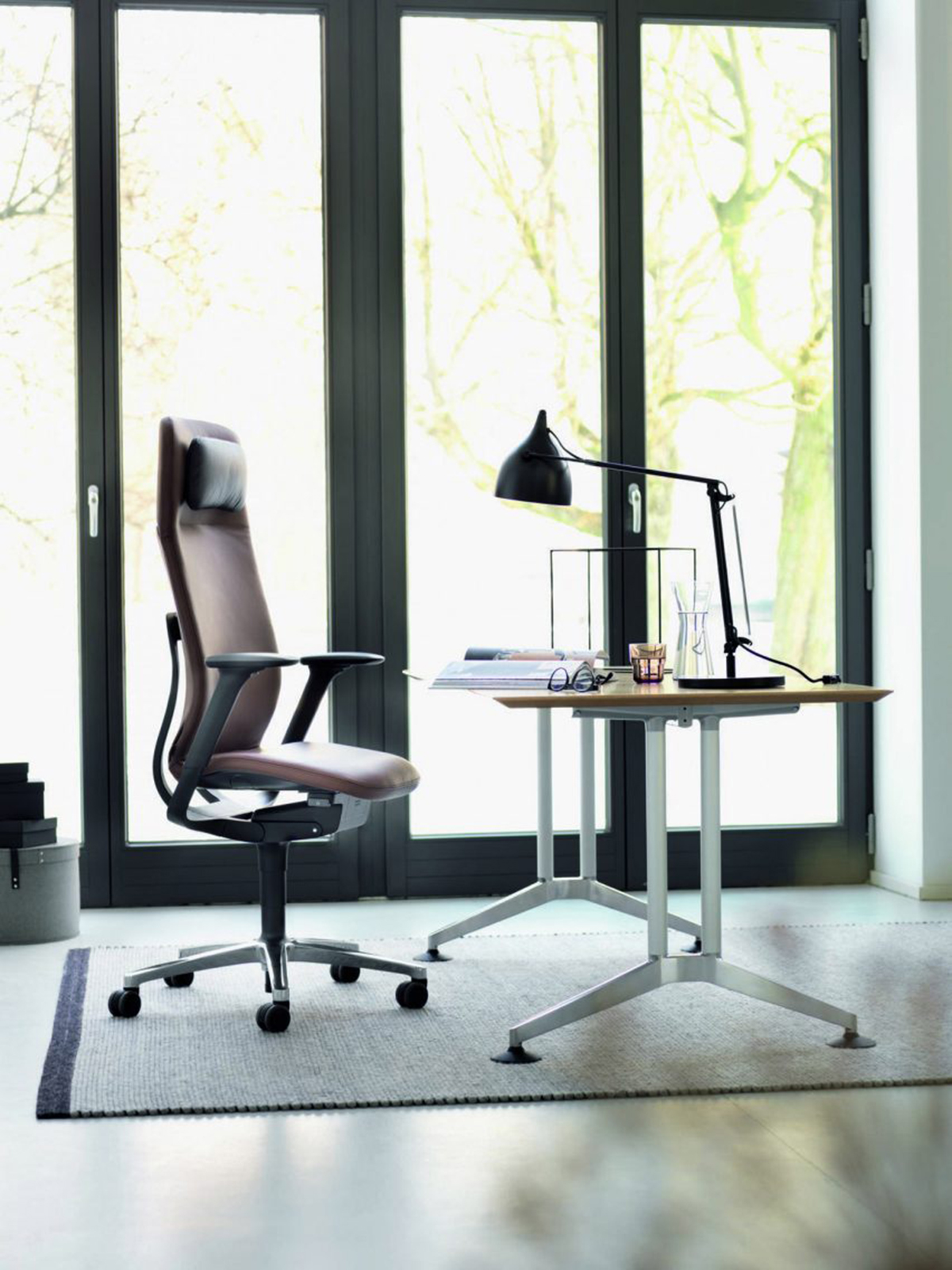 AT 187 ergonomic office chair by Wilkhahn