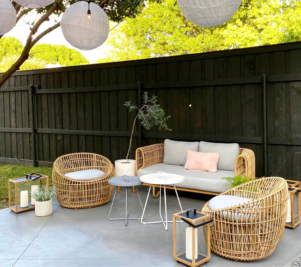 Ghế sofa ngoài trời