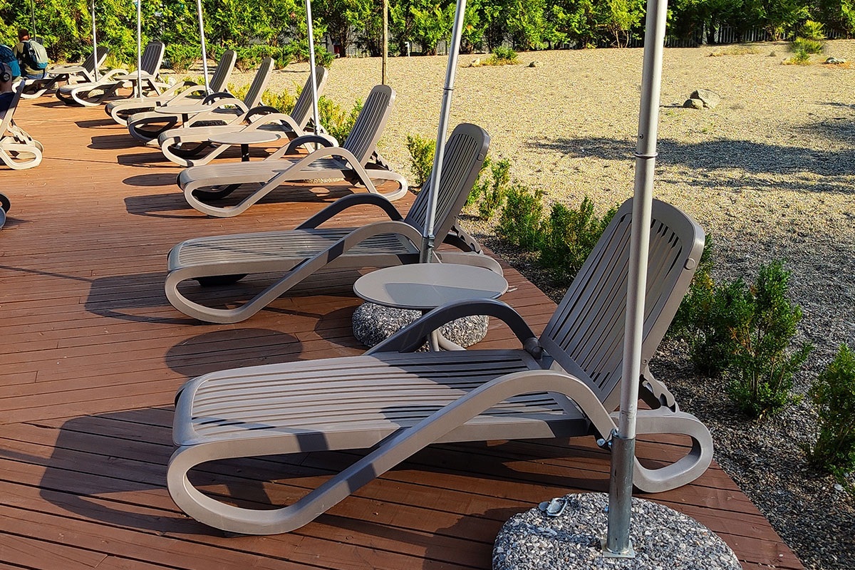 Ghế tắm nắng hồ bơi WIN CHAIR